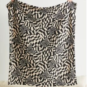 NWT Printed Fleece Throw Blanket (black and white) discontinued